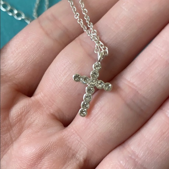 Cross chain - Picture 2 of 2